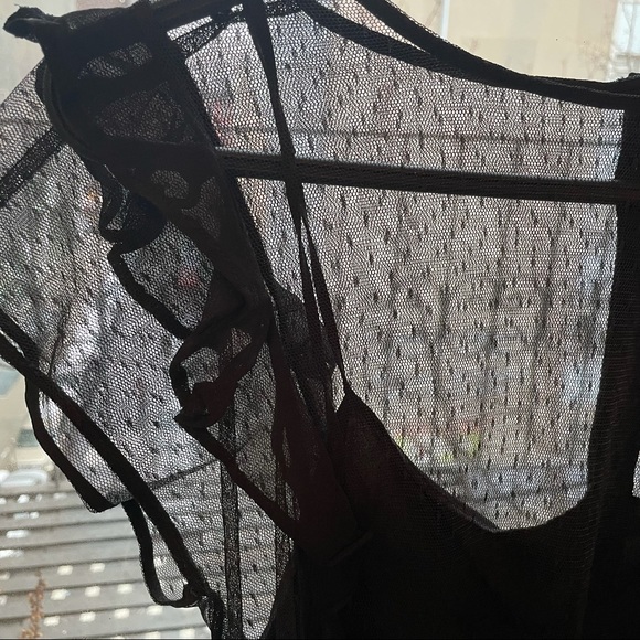 Zara Black Mesh Crop Top - Picture 2 of 4